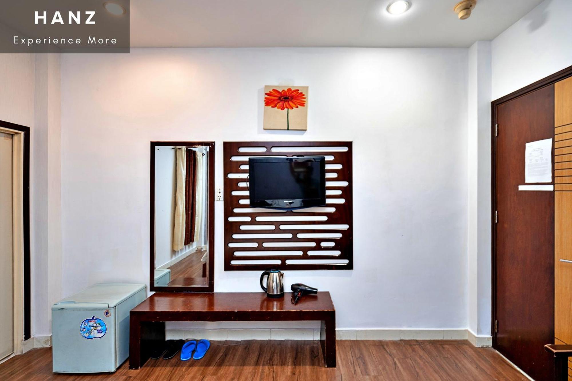 HANZ Front Hotel Meraki 198 Bui Vien Hô Chi Minh-Ville Extérieur photo